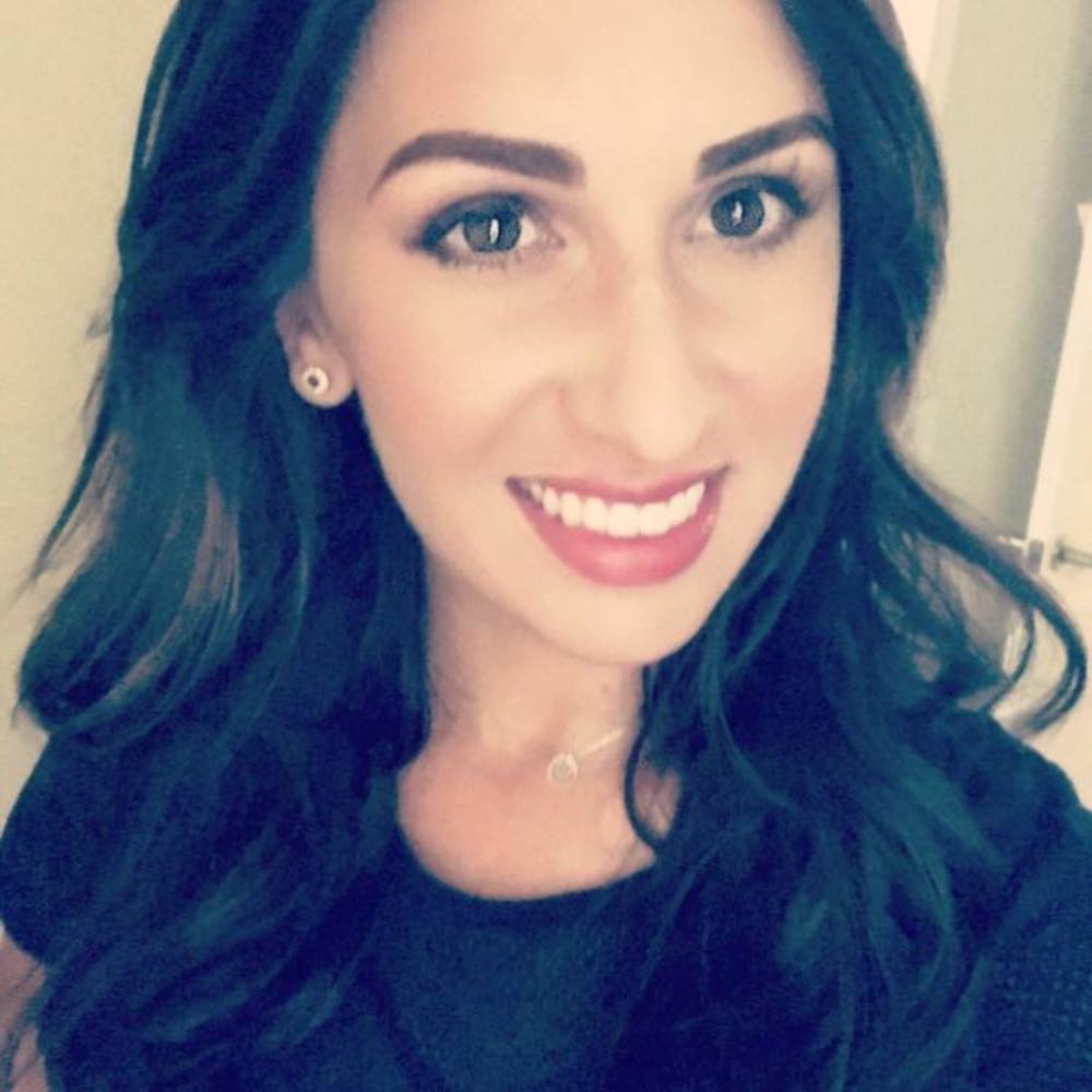 Meet your Posher, Roxana